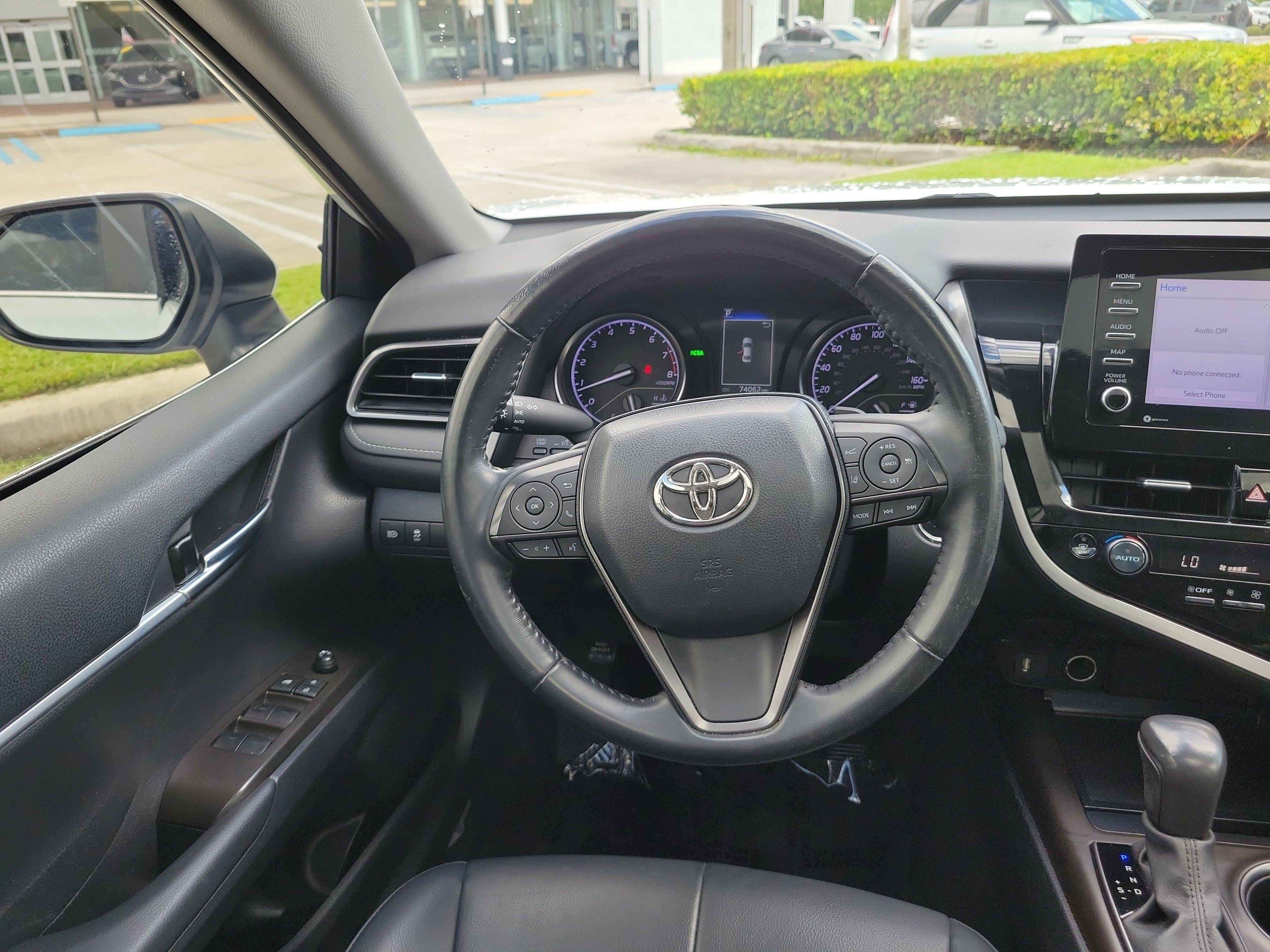 Used 2023 Toyota Camry SE w/ Convenience Package FWD image 16
