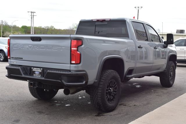 Used 2025 Chevrolet Silverado 2500 ZR2 w/ Technology Package AWD/4WD image 11