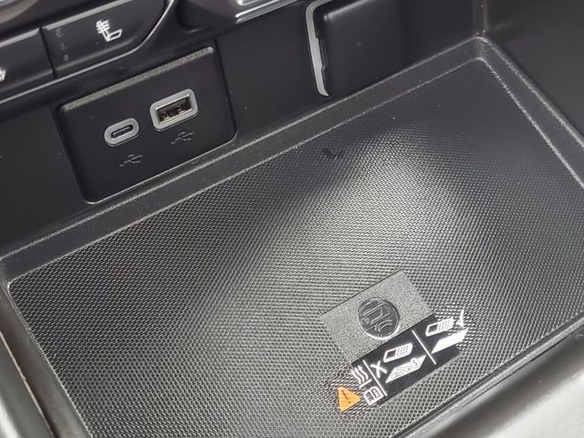 Used 2024 Chevrolet Tahoe Z71 w/ Luxury Package image 26