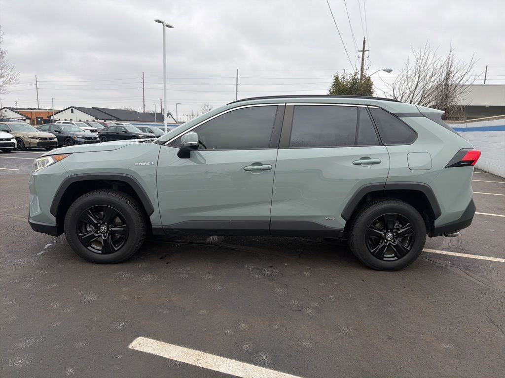 Used 2019 Toyota RAV4 XLE image 2
