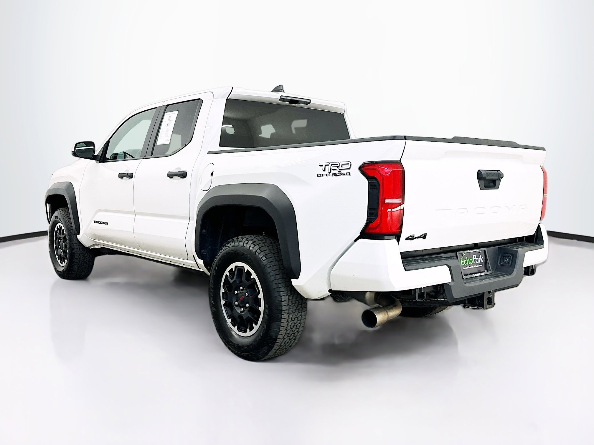 Used 2025 Toyota Tacoma TRD Off-Road AWD/4WD image 5