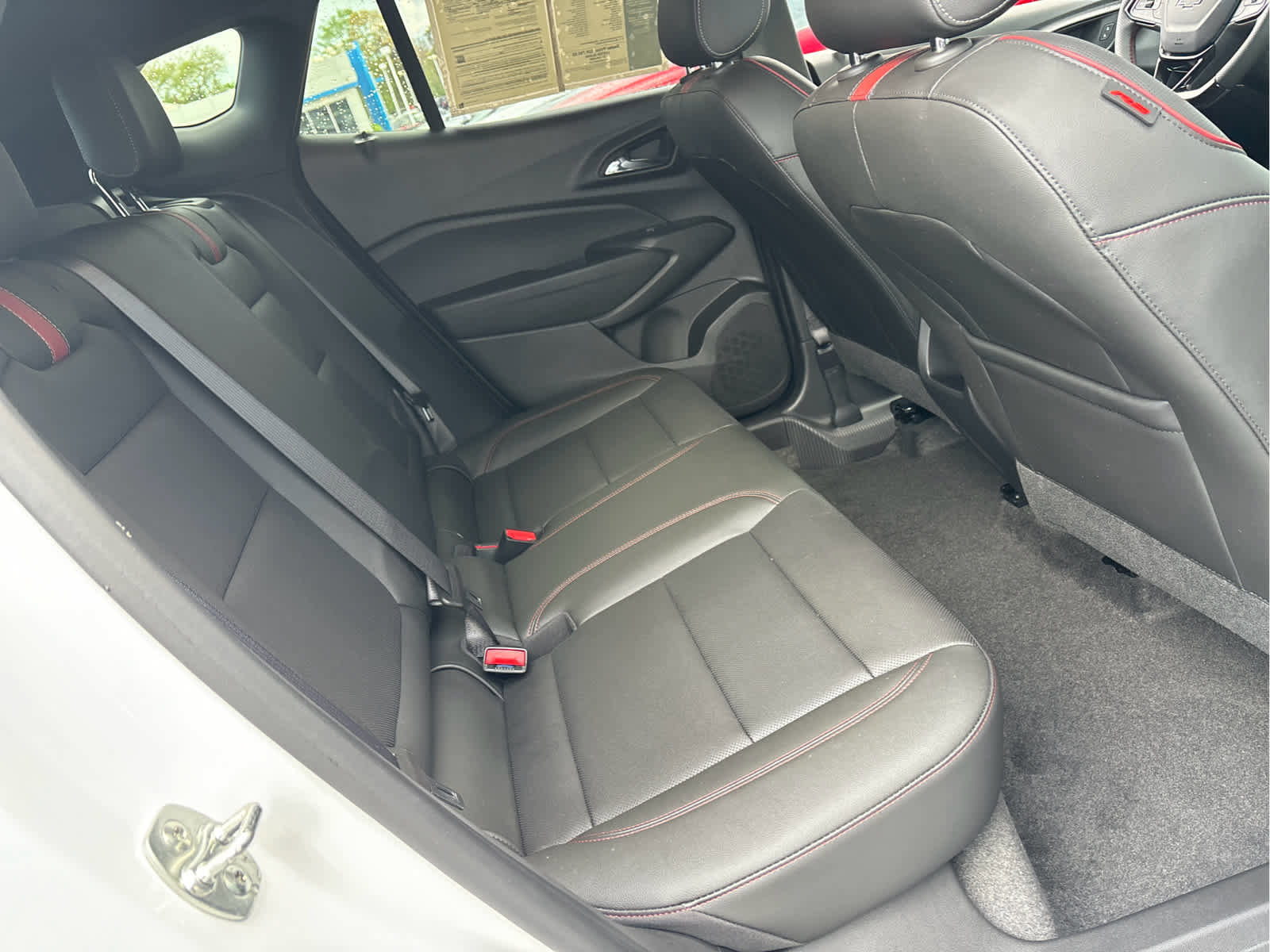 Certified 2025 Chevrolet Trax RS w/ Driver Confidence Package FWD image 22