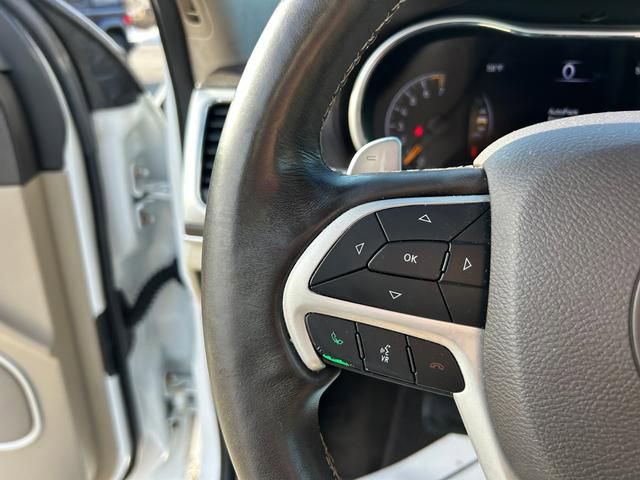 Used 2020 Jeep Grand Cherokee Summit w/ Platinum Series Group AWD/4WD image 22