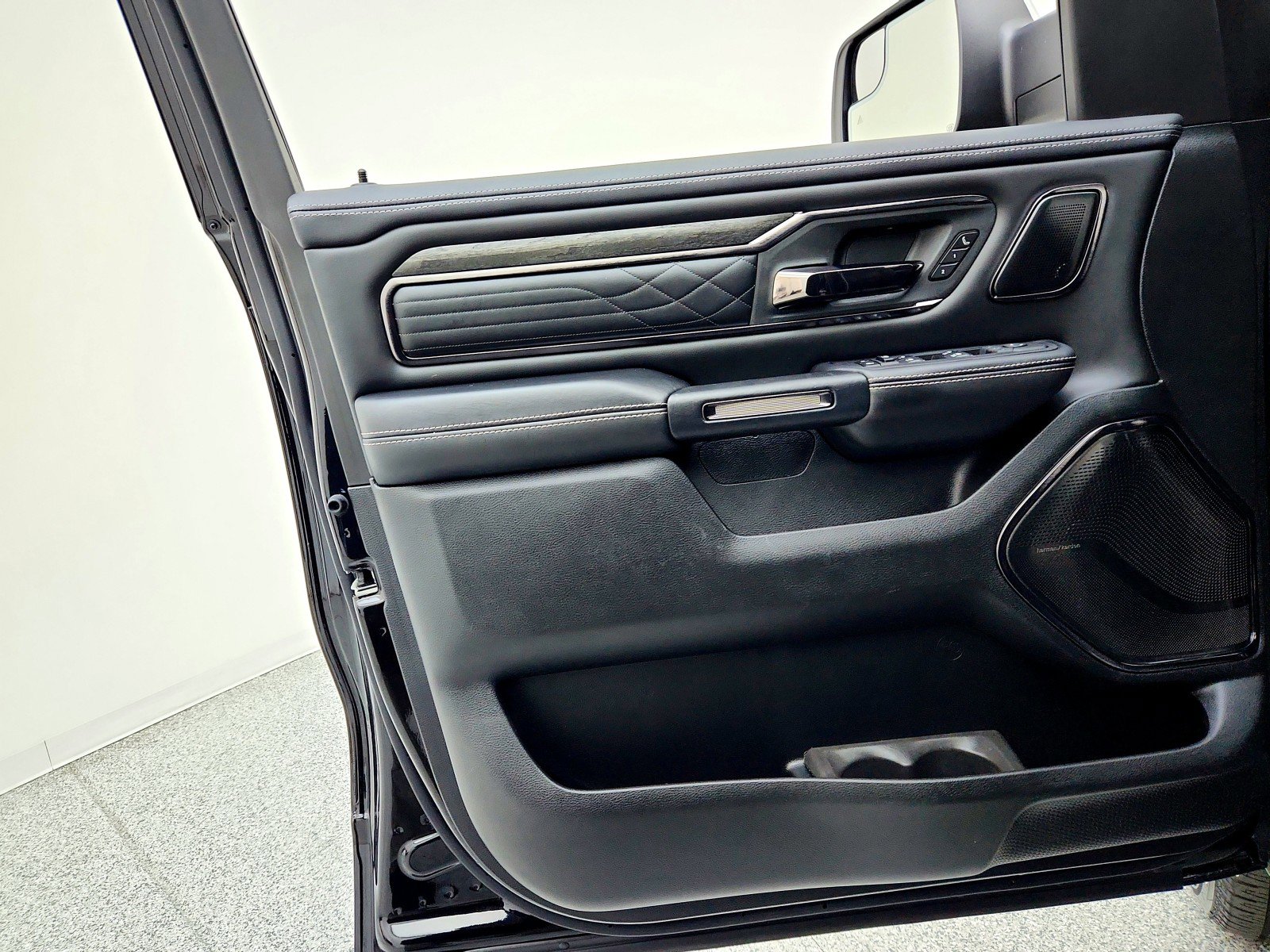 Used 2025 RAM 1500 Limited w/ Bed Utility Group image 14