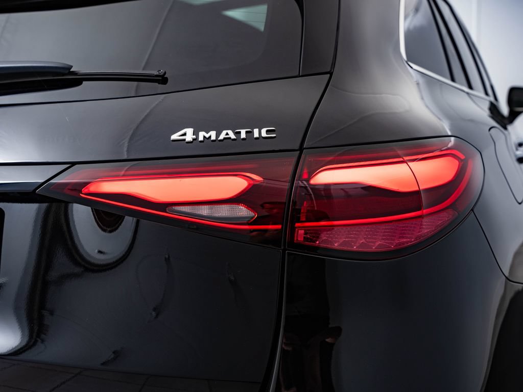 Certified 2026 Mercedes-Benz GLC 300 4MATIC image 9