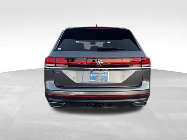 Used 2025 Volkswagen Atlas SE FWD image 4