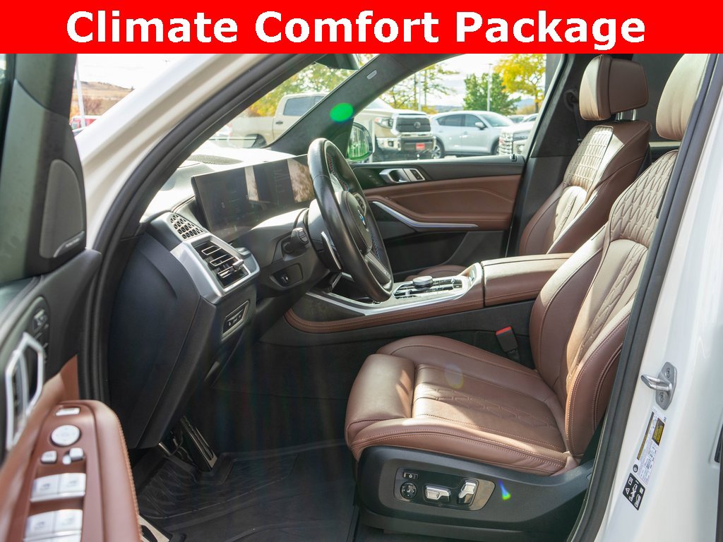 Used 2024 BMW X7 M60i image 3