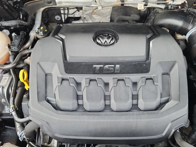 Used 2020 Volkswagen Tiguan SE w/ 3rd Row Seat Package AWD/4WD image 16