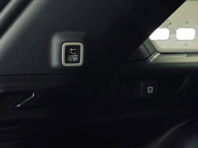 Used 2023 Jeep Grand Cherokee Altitude AWD/4WD image 11