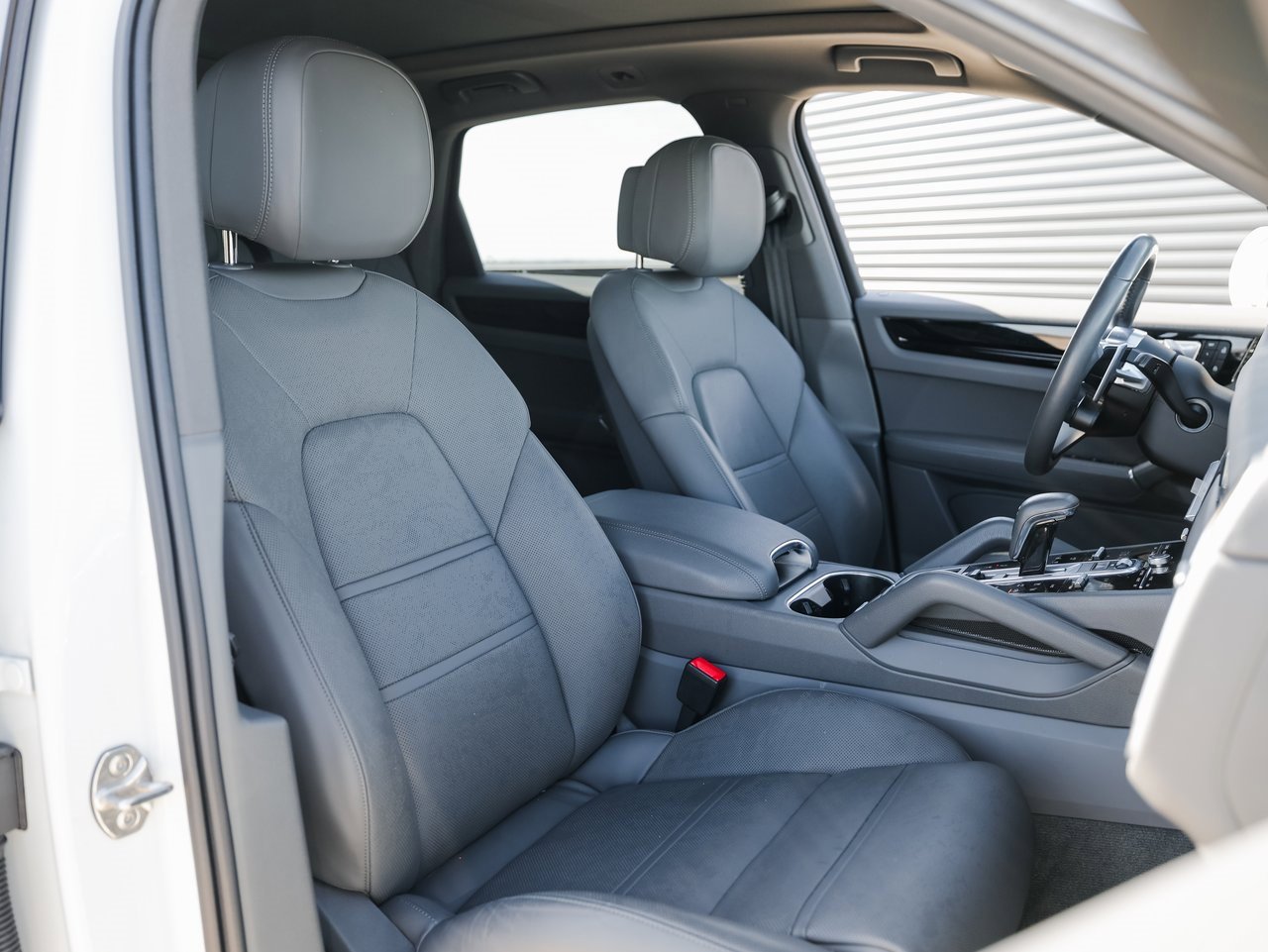 Certified 2022 Porsche Cayenne E-Hybrid image 29