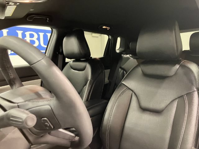 Used 2025 Jeep Compass Limited AWD/4WD image 23