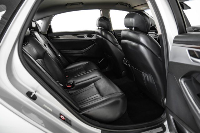 Used 2017 Genesis G80 3.8 image 33