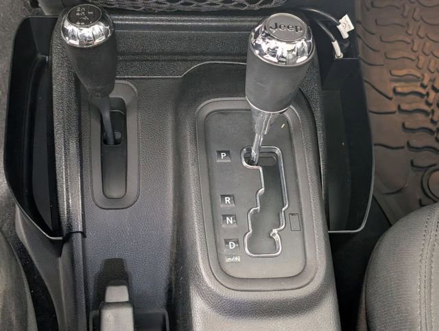 Used 2015 Jeep Wrangler Sport image 19