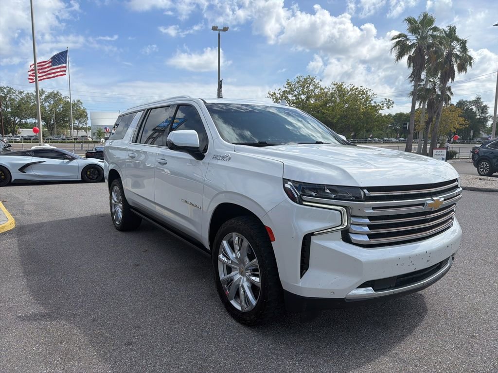 Used 2022 Chevrolet Suburban High Country AWD/4WD image 1