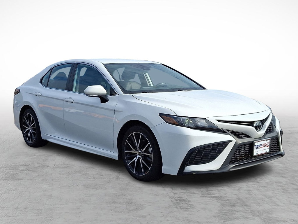 Used 2023 Toyota Camry SE image 7