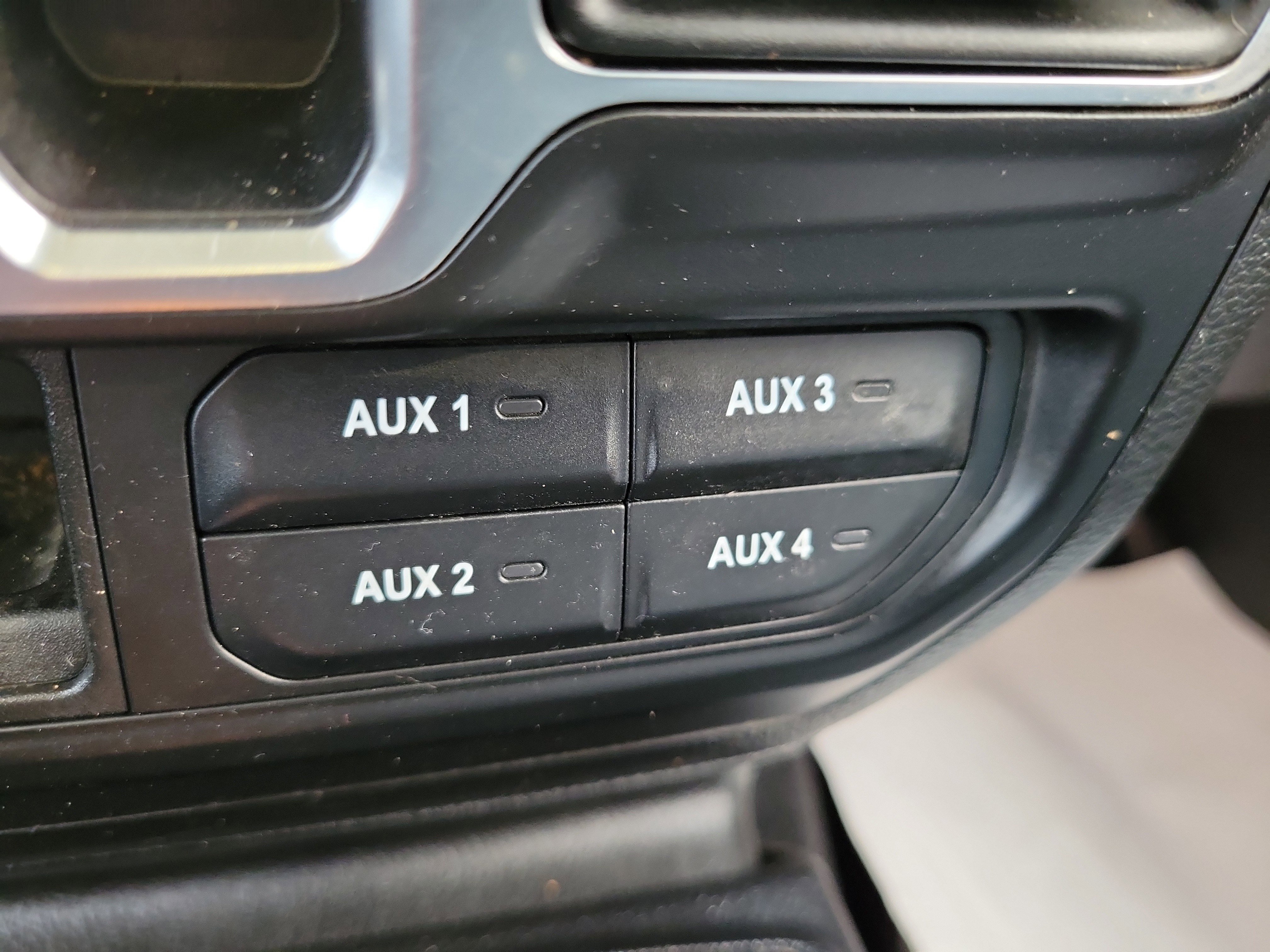 Used 2020 Jeep Gladiator Sport w/ Quick Order Package 24S image 28