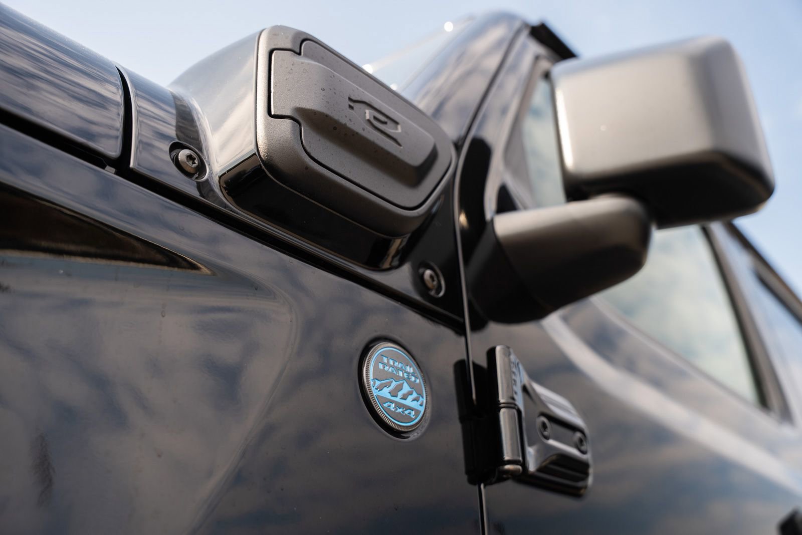 Used 2023 Jeep Wrangler Unlimited w/ Sun & Screen Package image 29