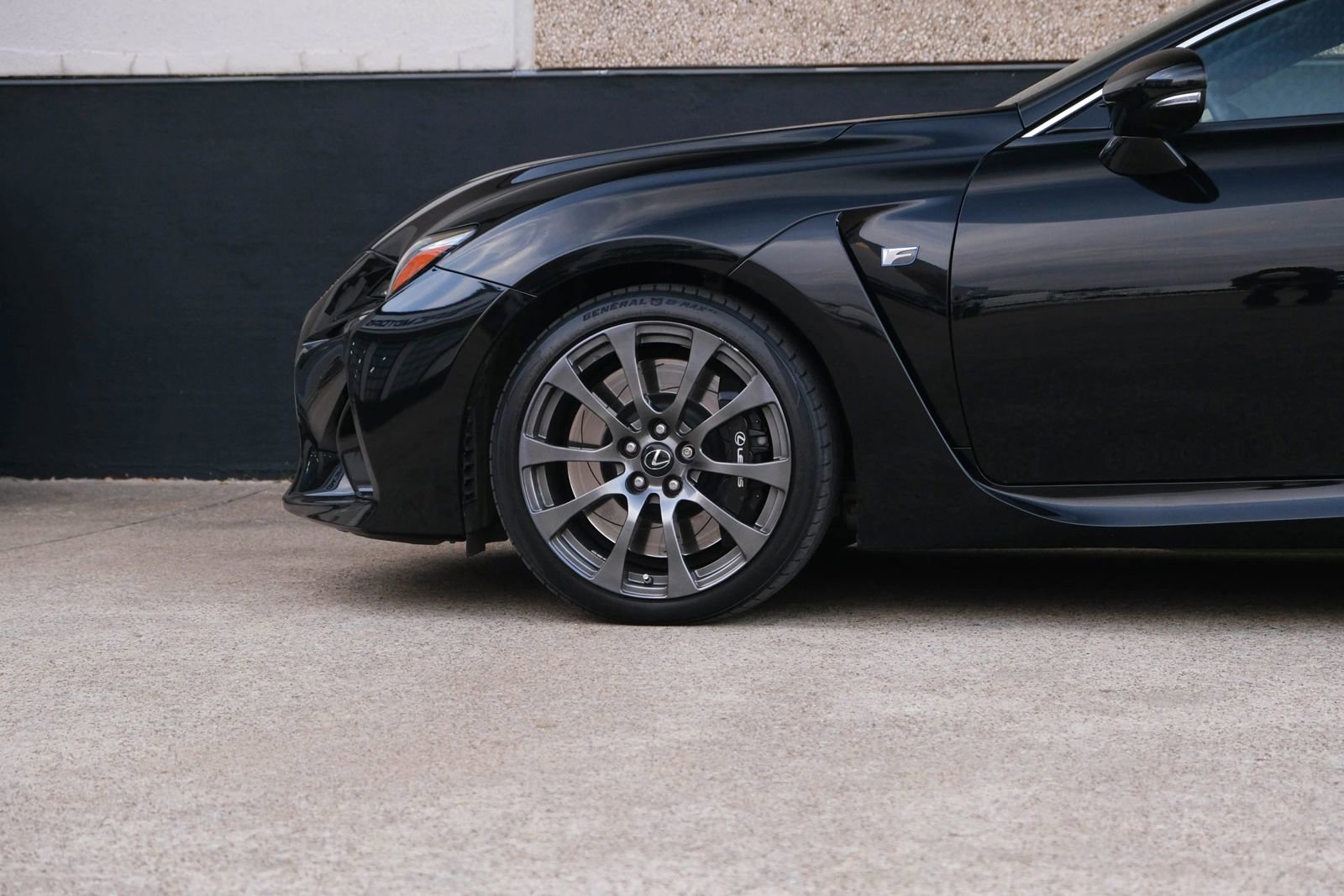 Used 2015 Lexus RC F image 9