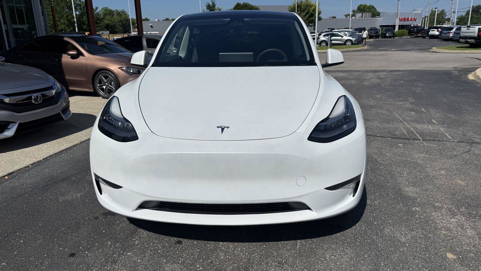 Used 2023 Tesla Model Y Long Range AWD/4WD image 4