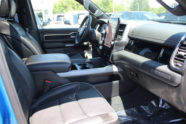 Used 2025 RAM 1500 Laramie w/ Night Edition AWD/4WD image 34