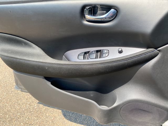 Certified 2025 Nissan Leaf S FWD image 13