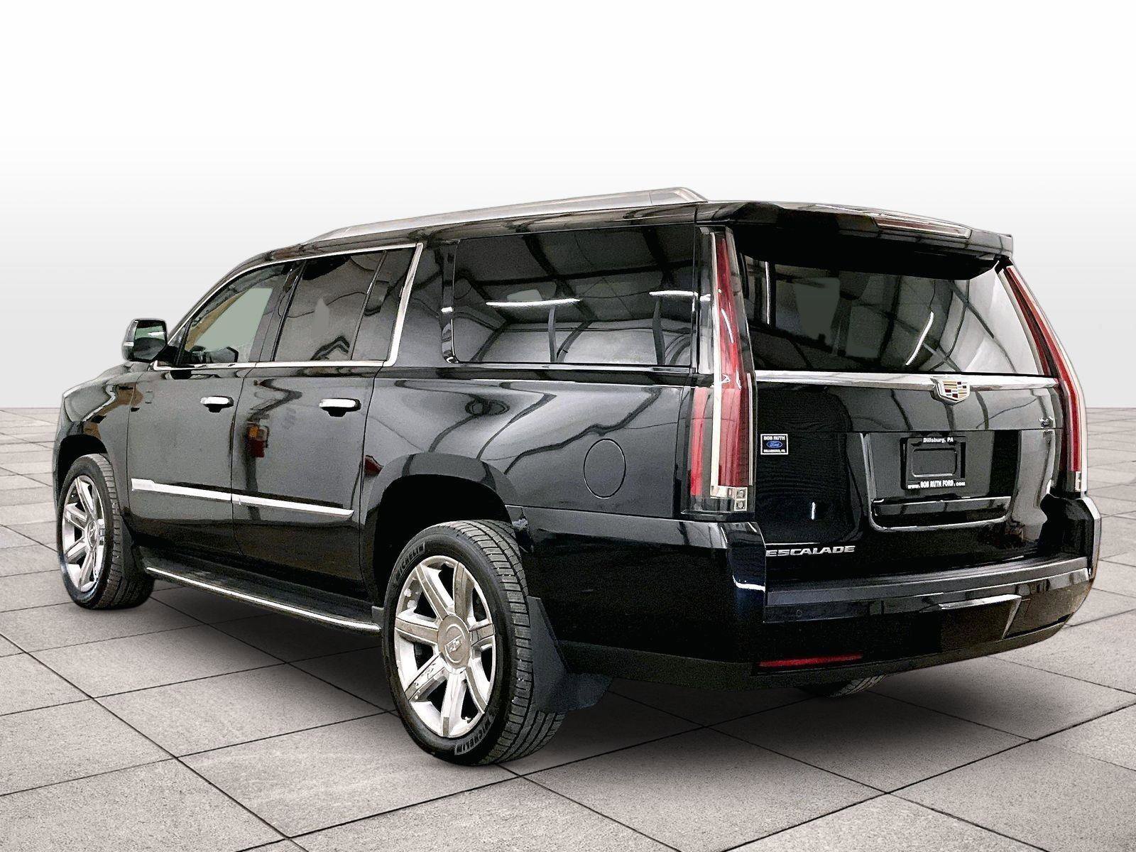 Used 2015 Cadillac Escalade ESV Luxury image 10