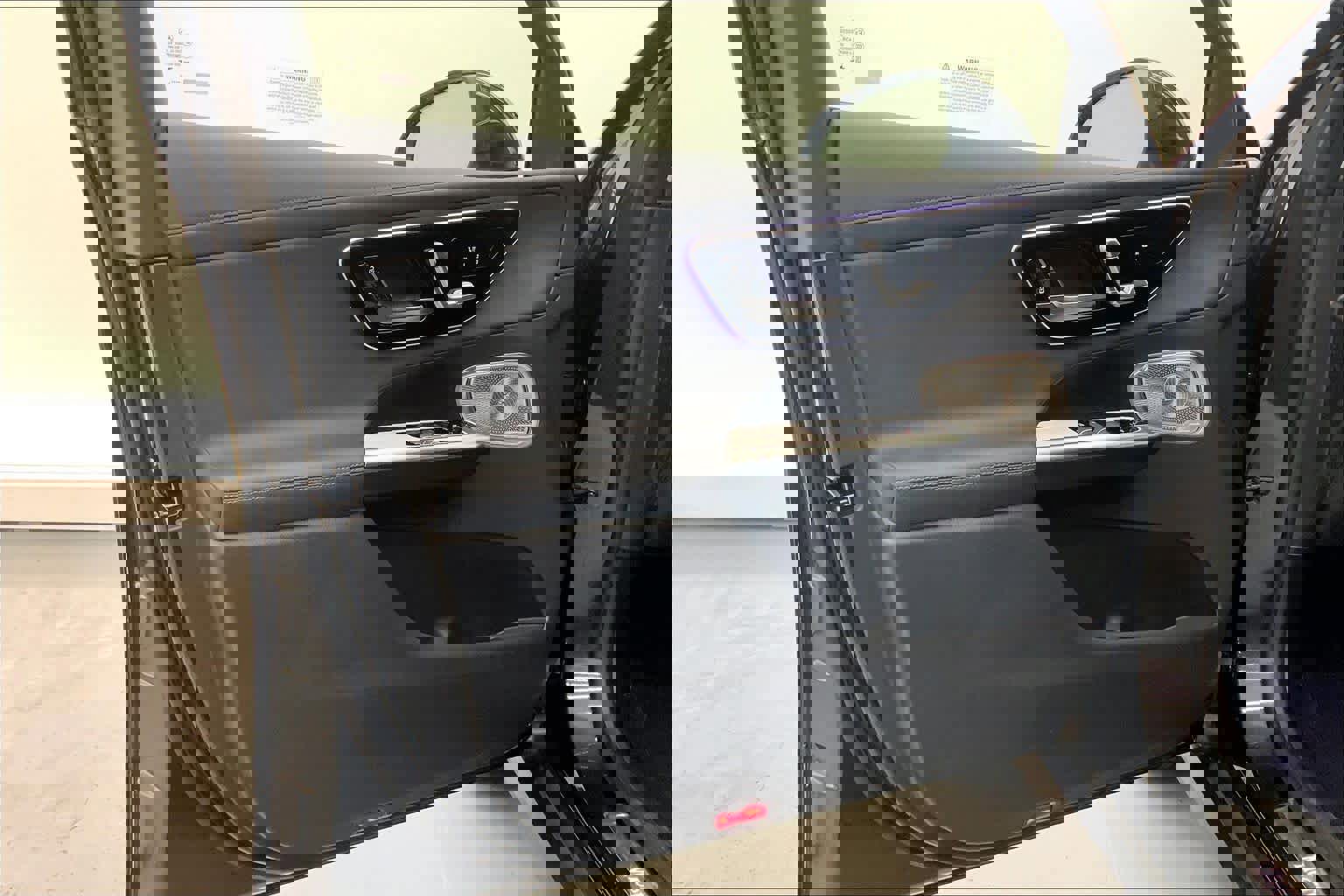 Certified 2023 Mercedes-Benz GLC 300 image 20