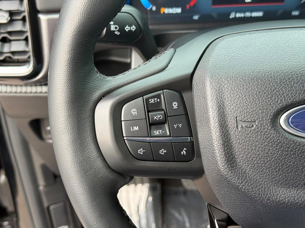 Used 2025 Ford Ranger Lariat w/ FX4 Off-Road Package image 19