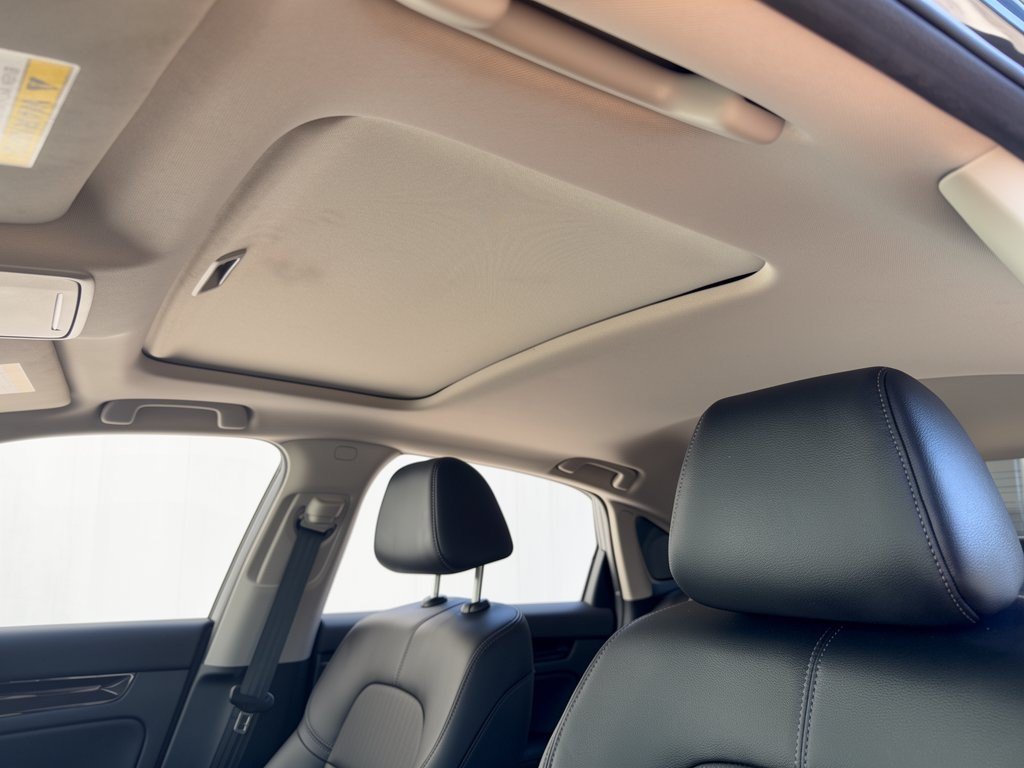 Used 2024 Honda Civic Touring image 27