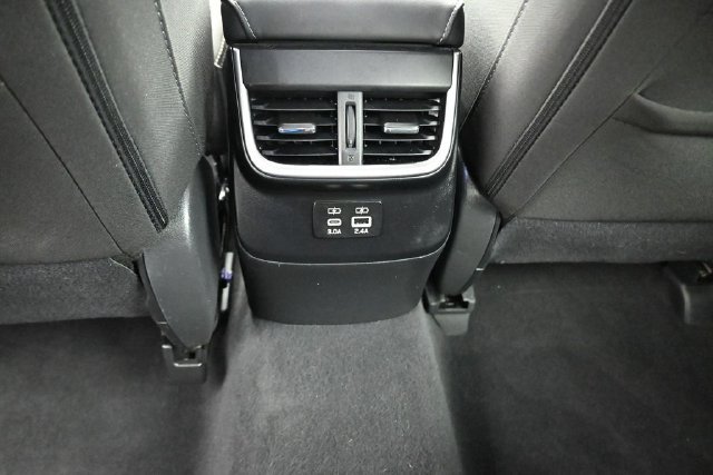 Used 2025 Subaru Legacy Premium AWD/4WD image 16