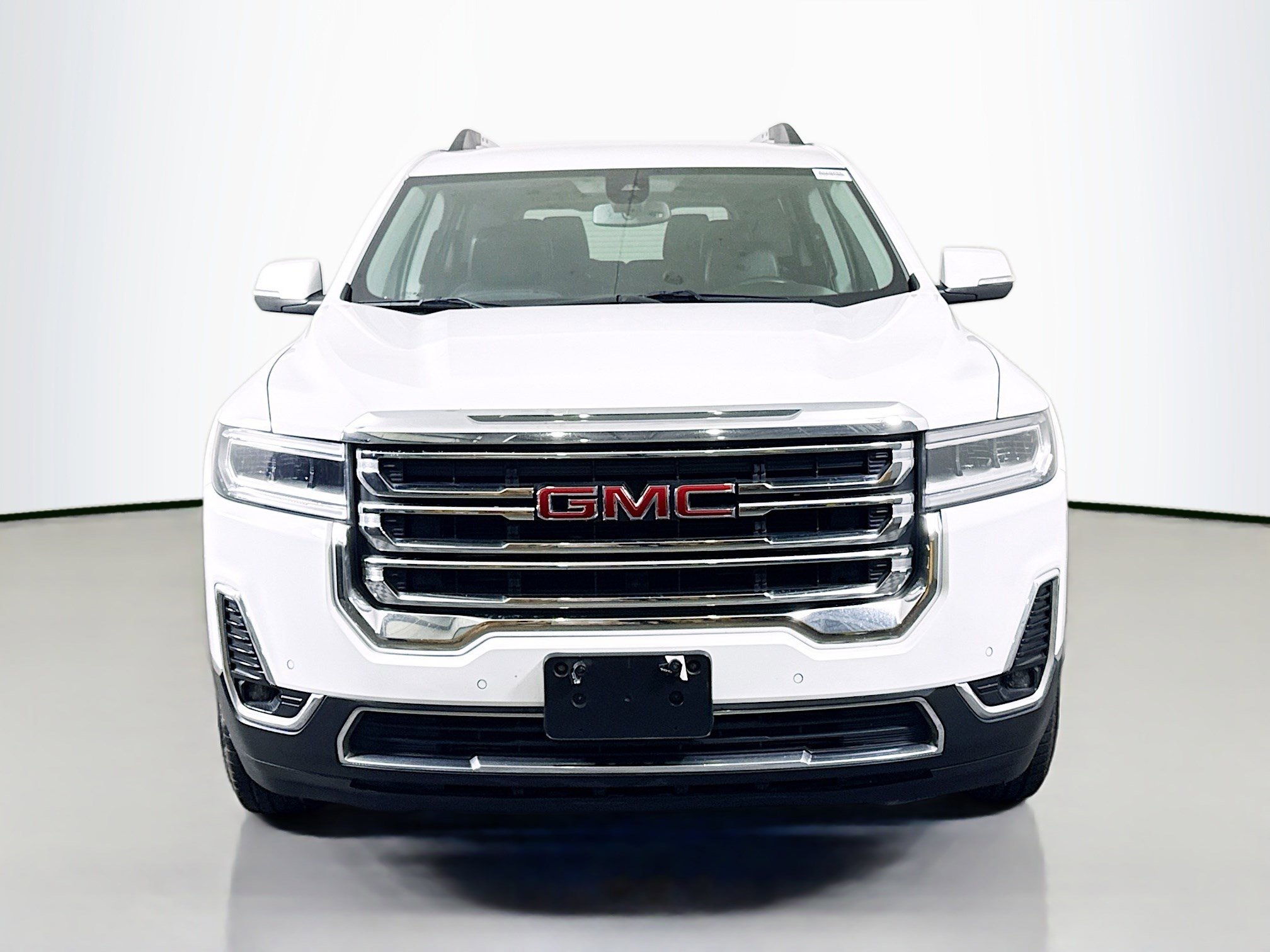 Used 2023 GMC Acadia SLT image 2