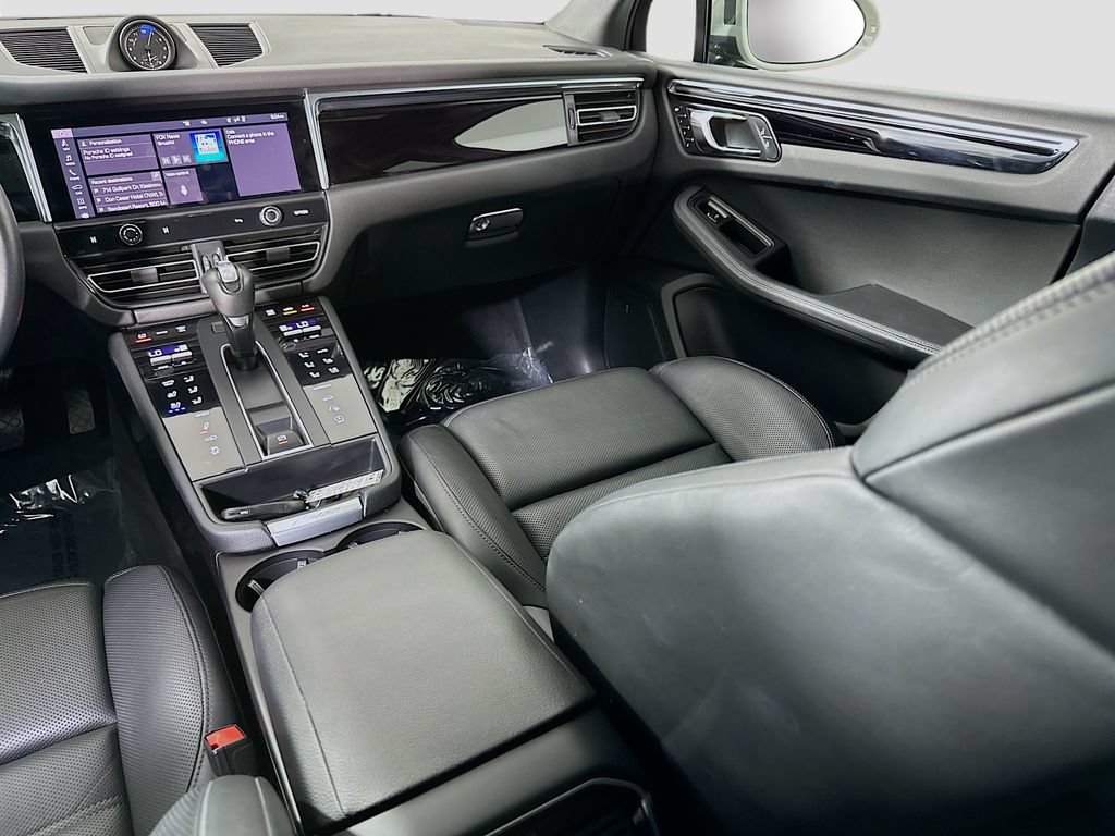 Certified 2022 Porsche Macan S AWD/4WD image 26