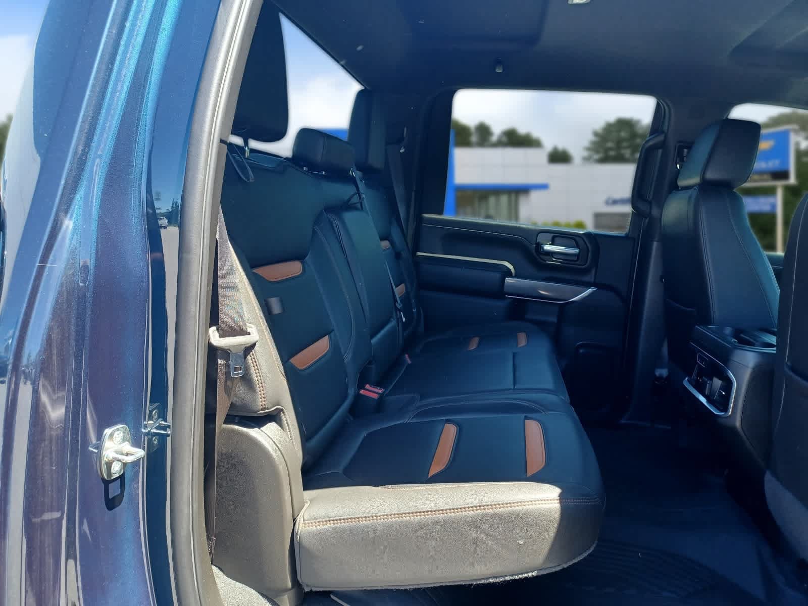 Used 2023 GMC Sierra 2500 AT4 AWD/4WD image 19