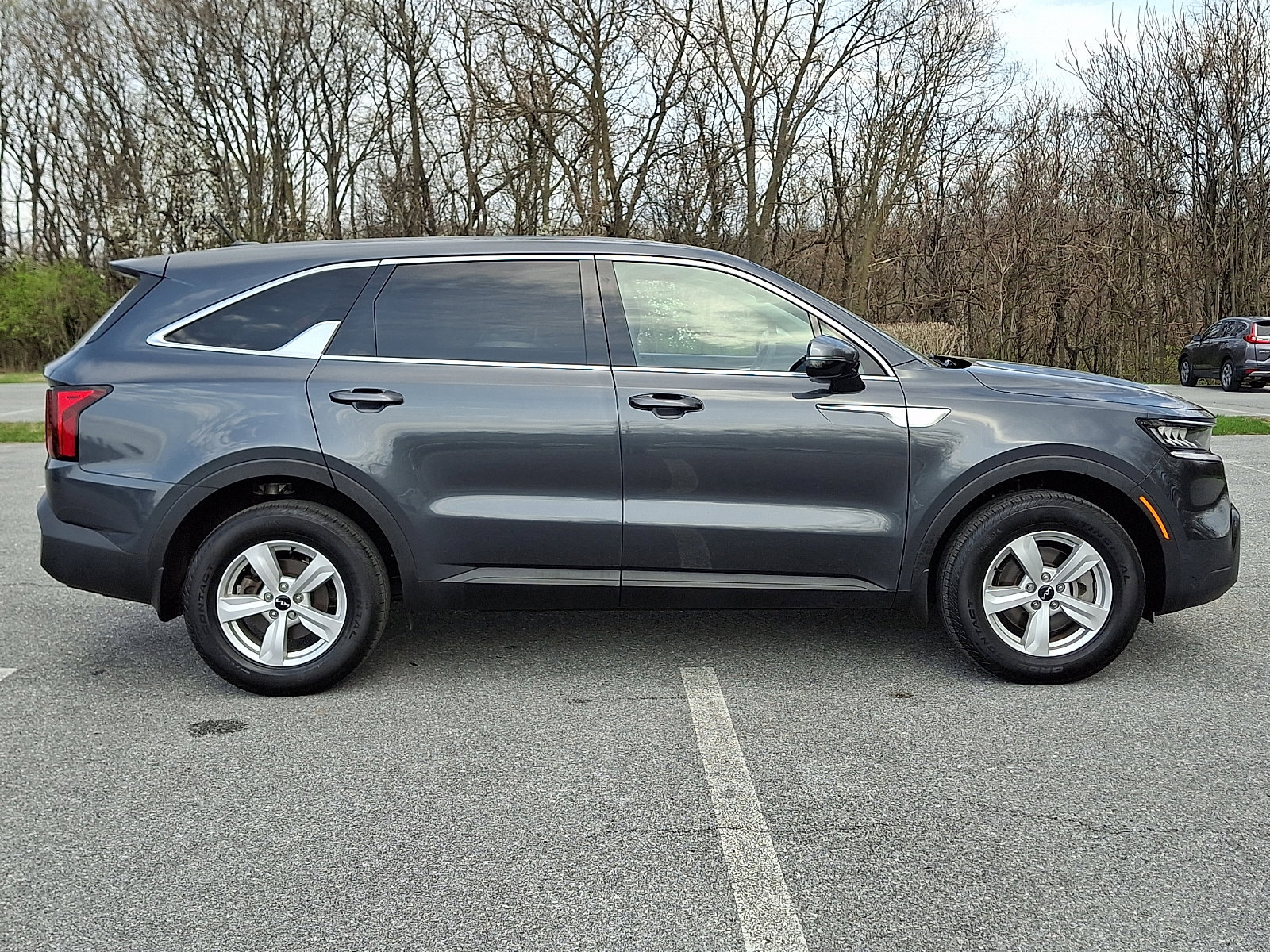 Used 2023 Kia Sorento LX image 7