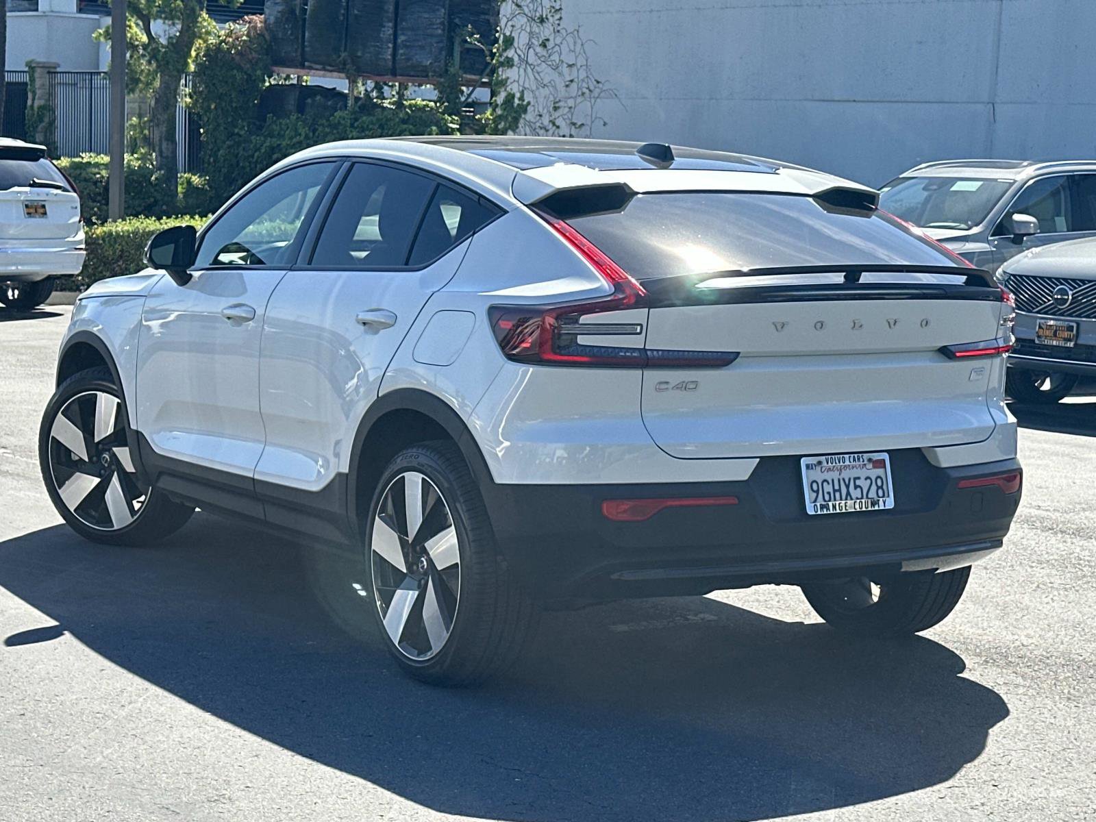 Certified 2023 Volvo C40 P8 Recharge Ultimate image 6