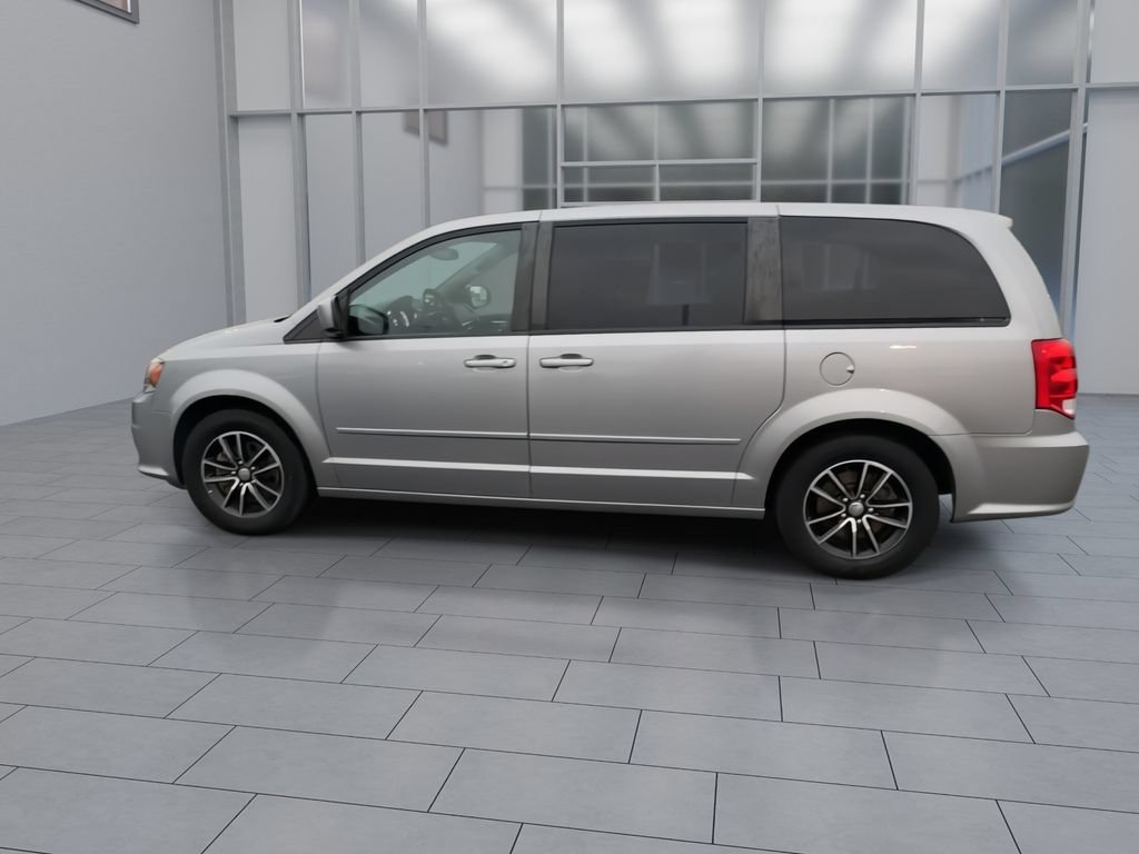 Used 2016 Dodge Grand Caravan SE FWD image 6