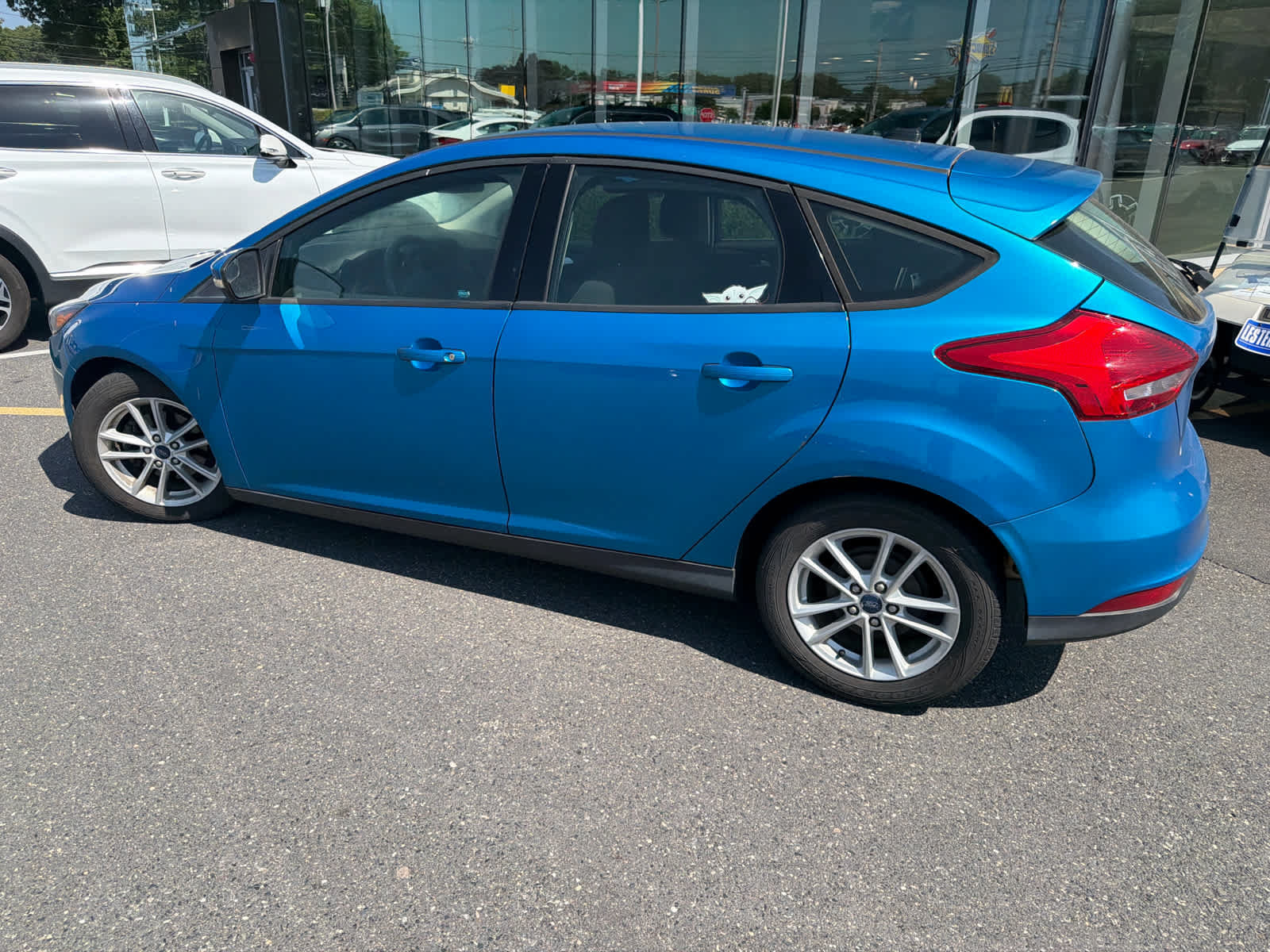 Used 2017 Ford Focus SE FWD image 5