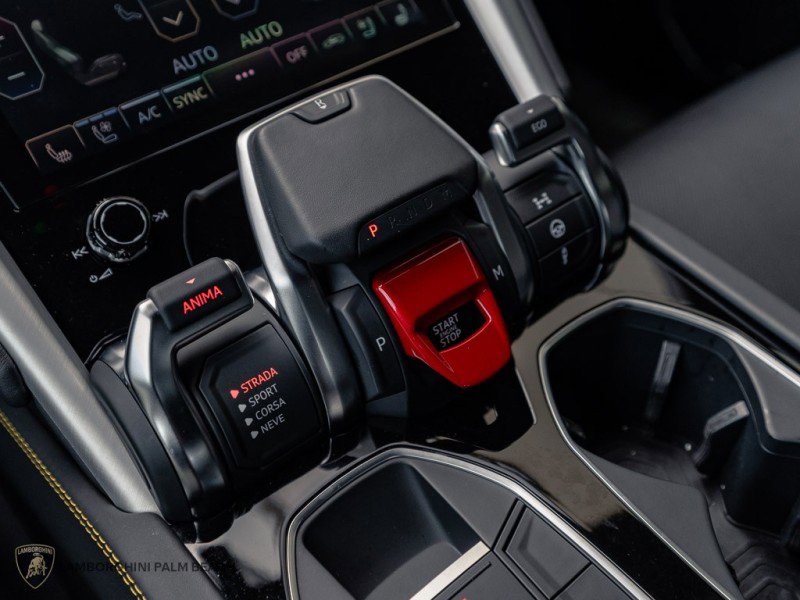 Used 2023 Lamborghini Urus S image 15