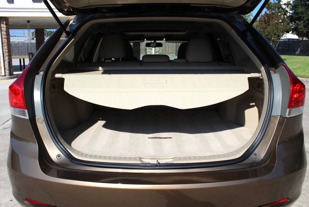 Used 2010 Toyota Venza w/ Security Pkg FWD image 7