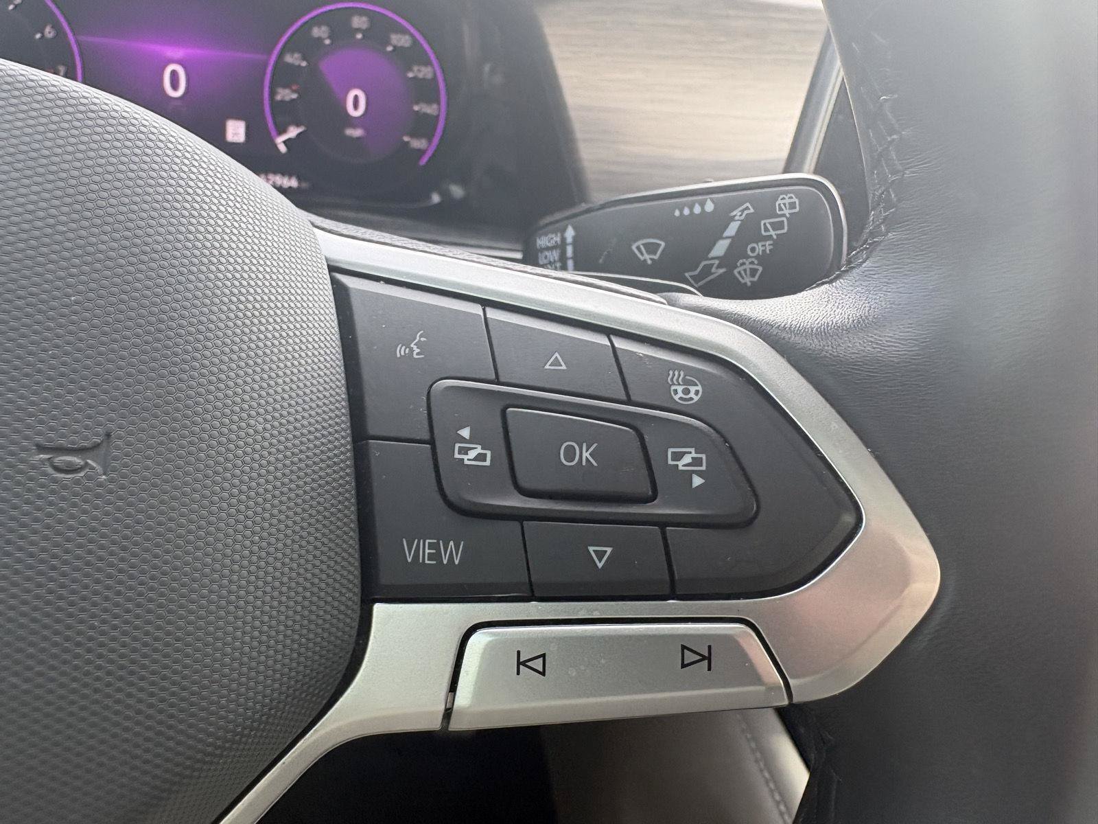 Used 2024 Volkswagen Atlas SEL Premium R-Line AWD/4WD image 21