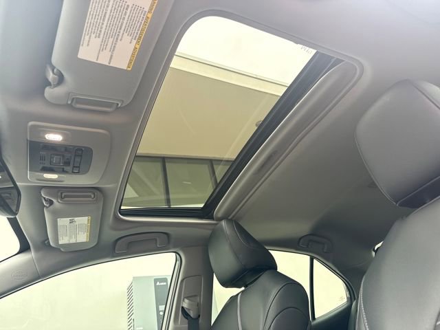 Used 2019 Toyota Camry SE w/ Sunroof Package image 19