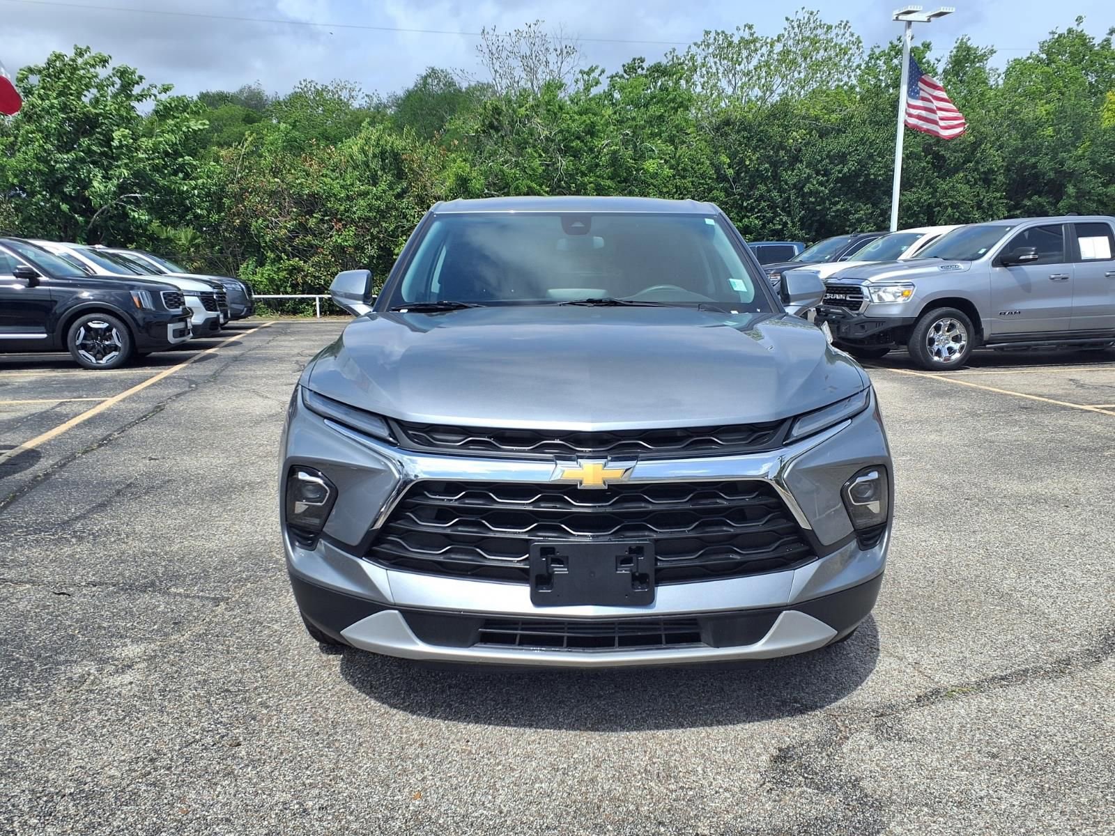 Used 2025 Chevrolet Blazer LT FWD image 19