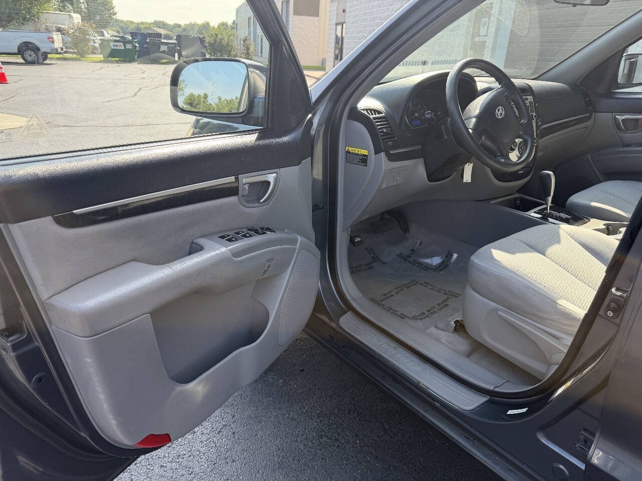Used 2008 Hyundai Santa Fe GLS FWD image 11