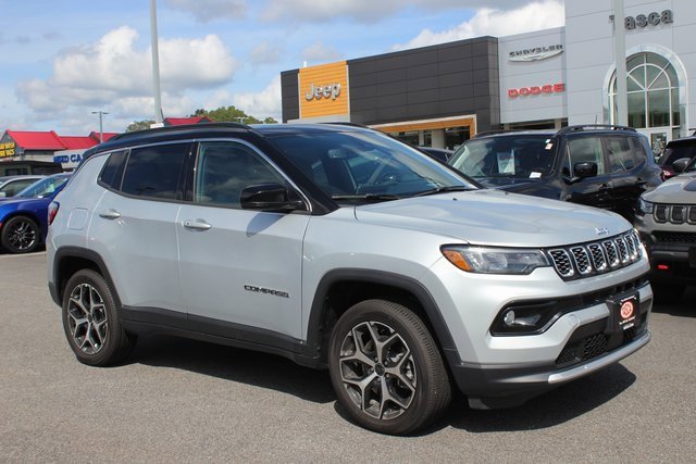 Used 2025 Jeep Compass Limited w/ Sun and Sound Group