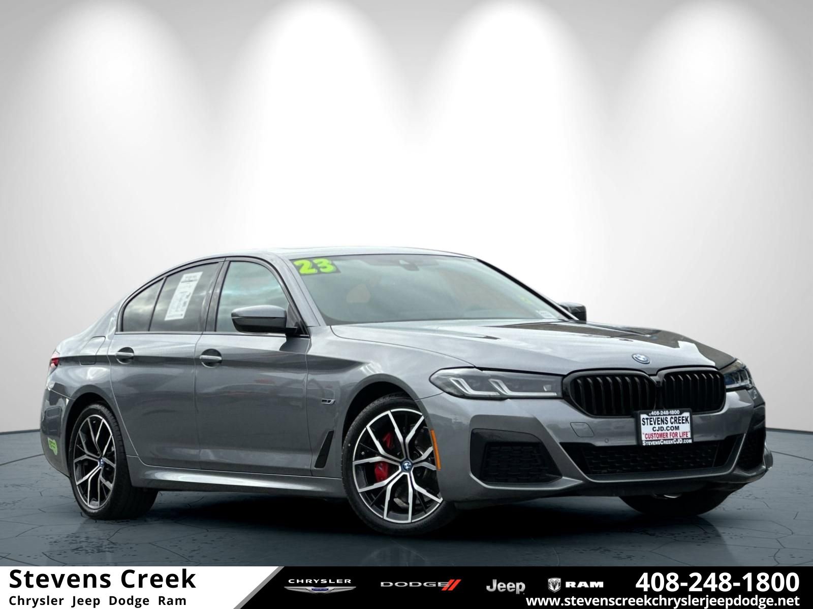 Used 2023 BMW 530e w/ M Sport Package image 1