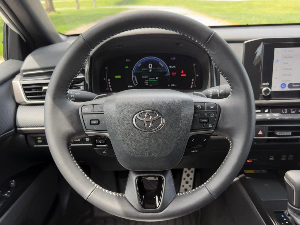 Used 2025 Toyota Camry SE w/ Convenience Package AWD/4WD image 6