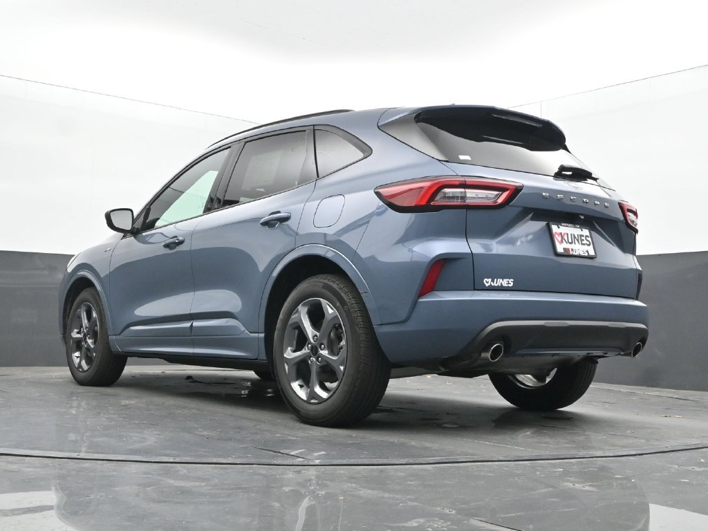 Used 2024 Ford Escape ST-Line w/ Cold Weather Package FWD image 50