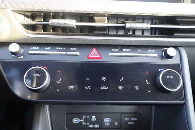 Used 2024 Hyundai Sonata SEL w/ Convenience Package image 28