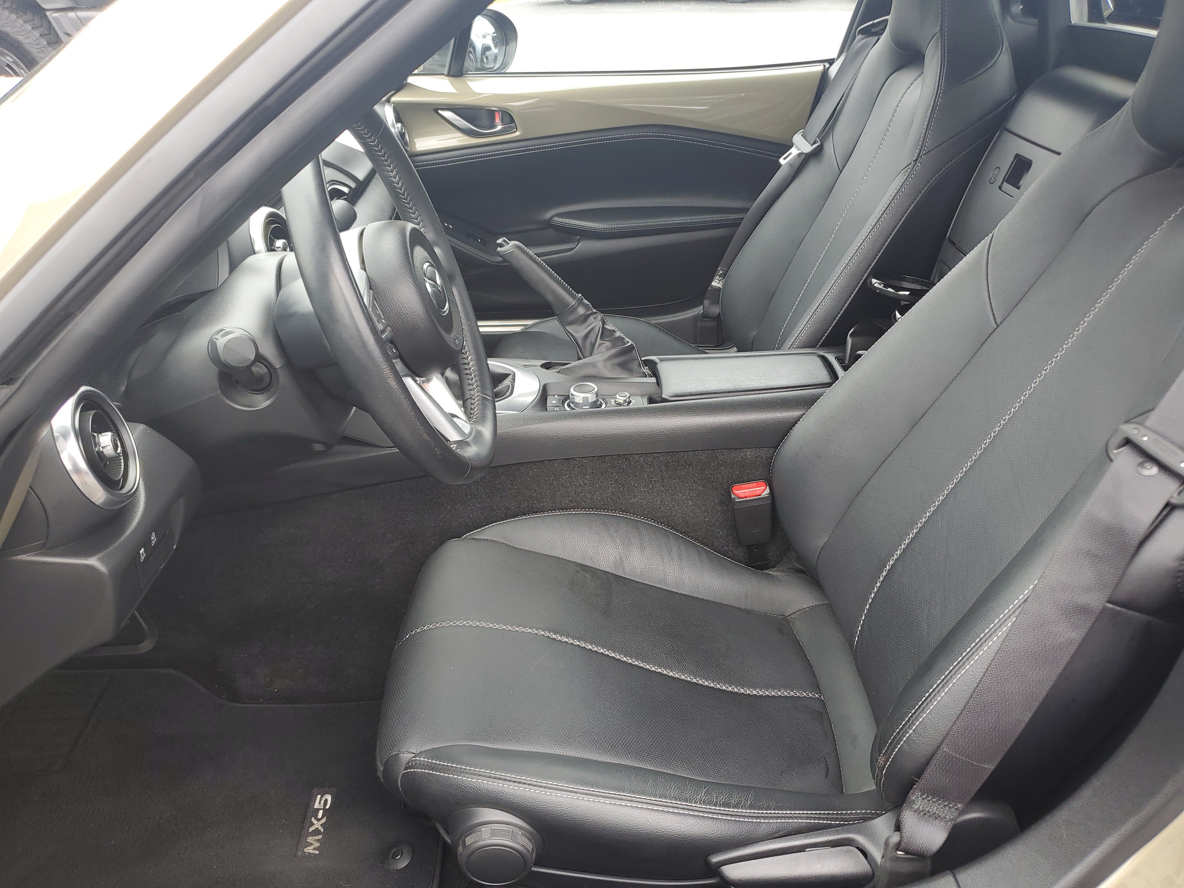 Used 2023 MAZDA MX-5 Miata Grand Touring RWD image 12