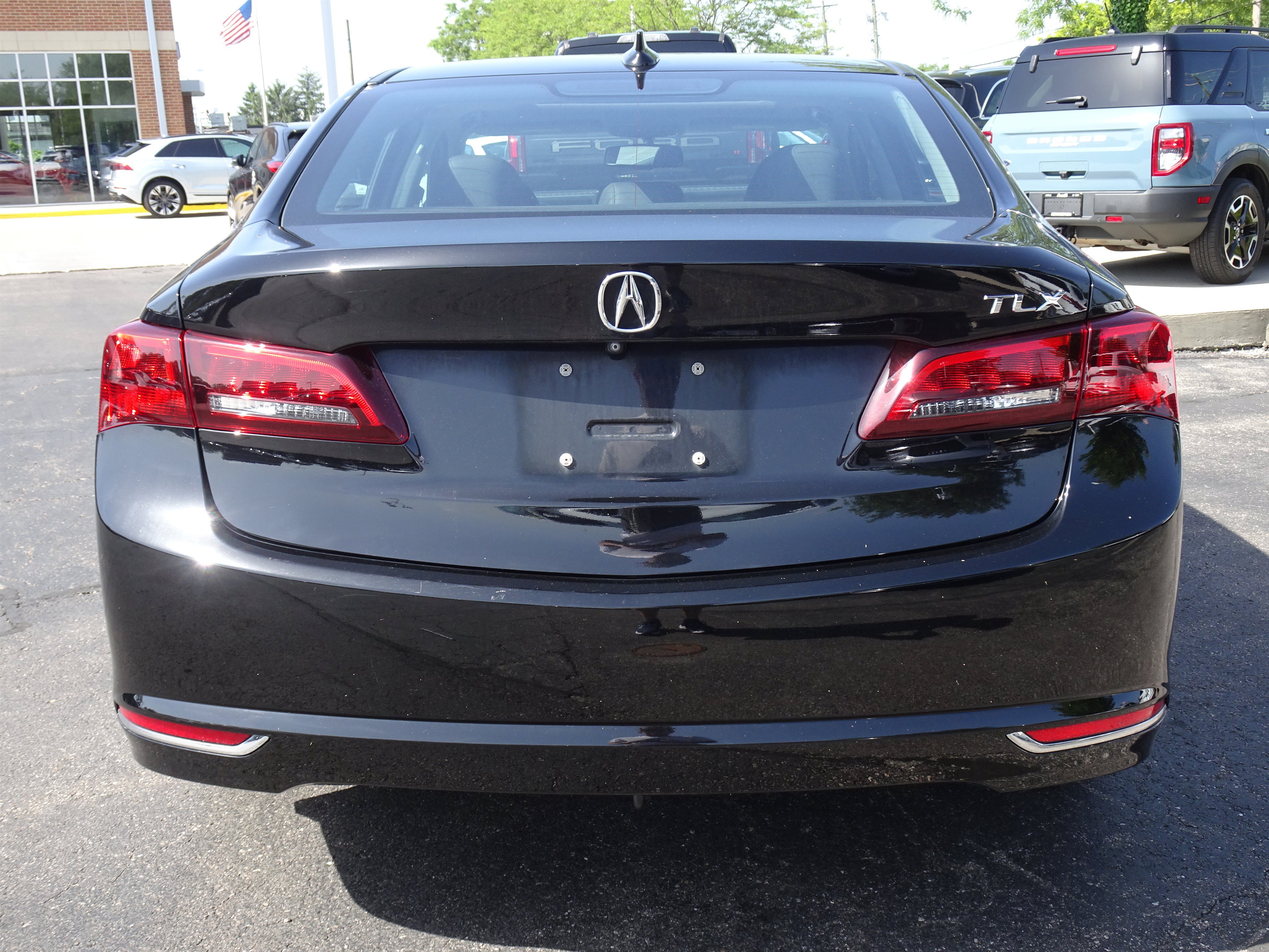 Used 2016 Acura TLX V6 FWD image 4